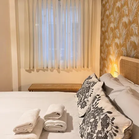 Apartment Huge & Full Equiped - Remedios Seville